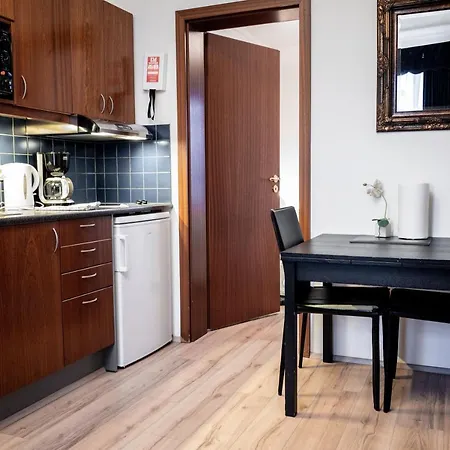 Luna Apartman *