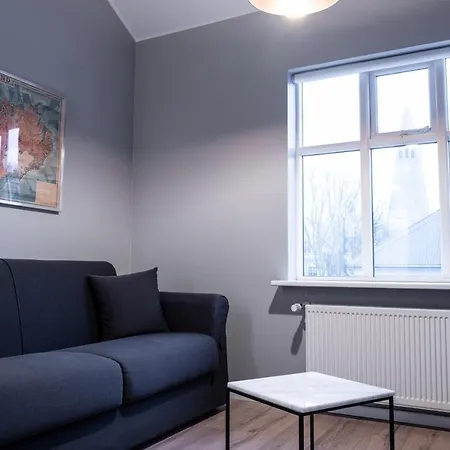 Luna Apartman *