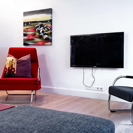 Luna Apartman *