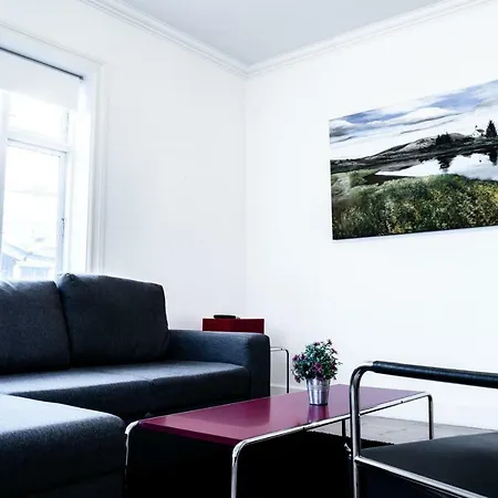 Luna Apartman *